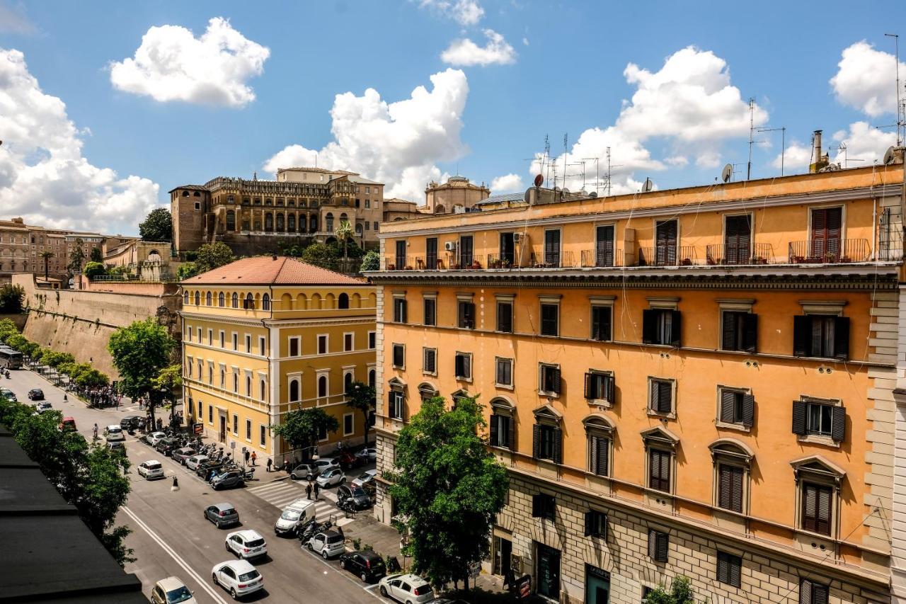 Family Apartment Near Vatican Museum 罗马 外观 照片